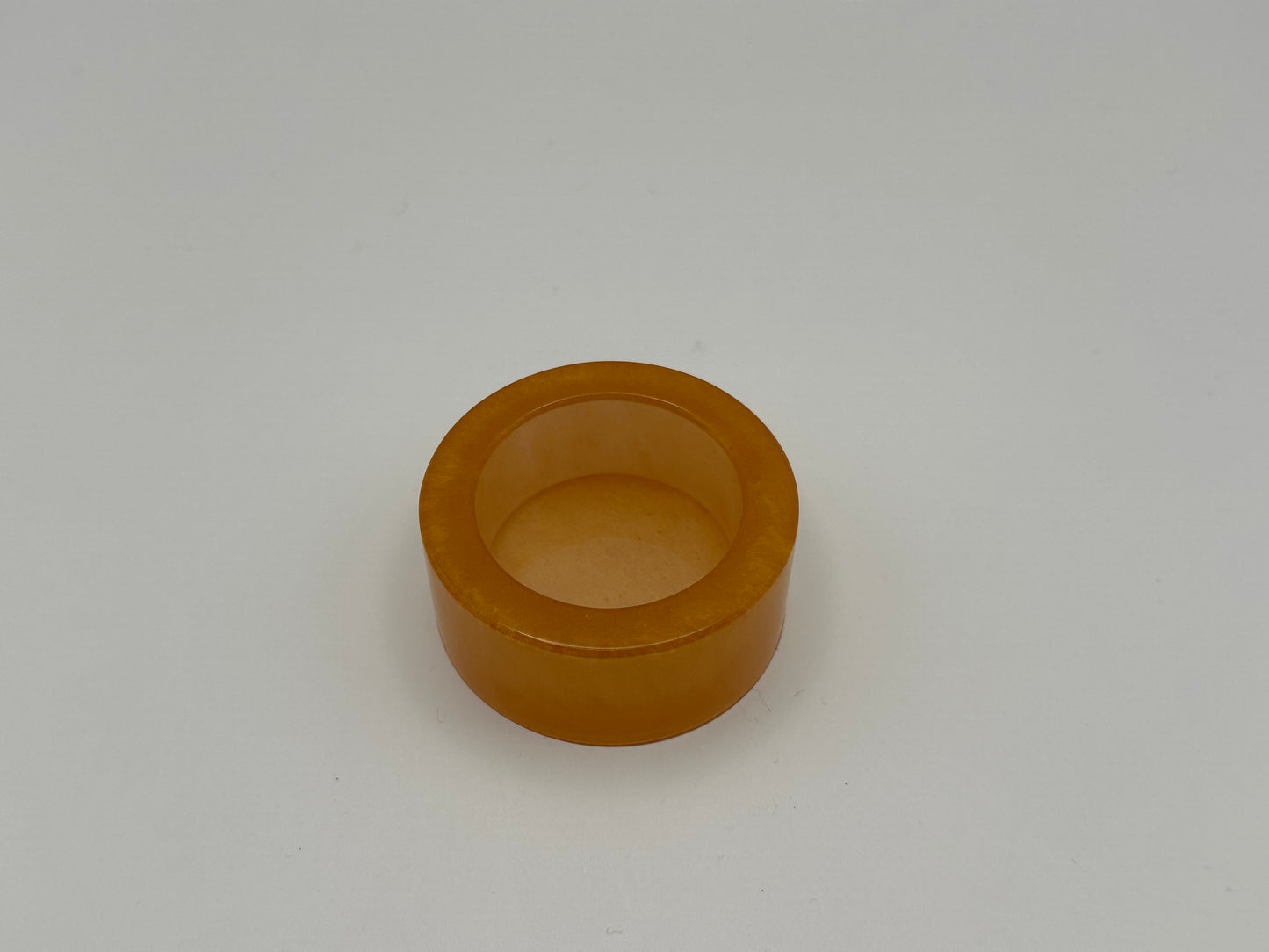 Round ring holder